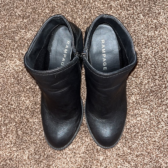 Rampage Booties - Picture 3 of 4